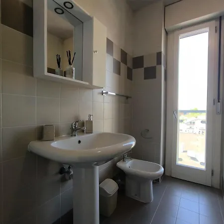 The House Of Veils - Elegance And Comfort Rho Fiera Apartment *